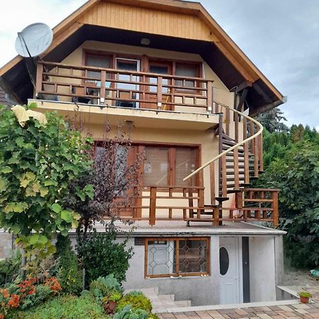 Апартаменты Harmonia Vendeghaz 100 Meterre Az Igali Gyogyfuerdotol Экстерьер фото