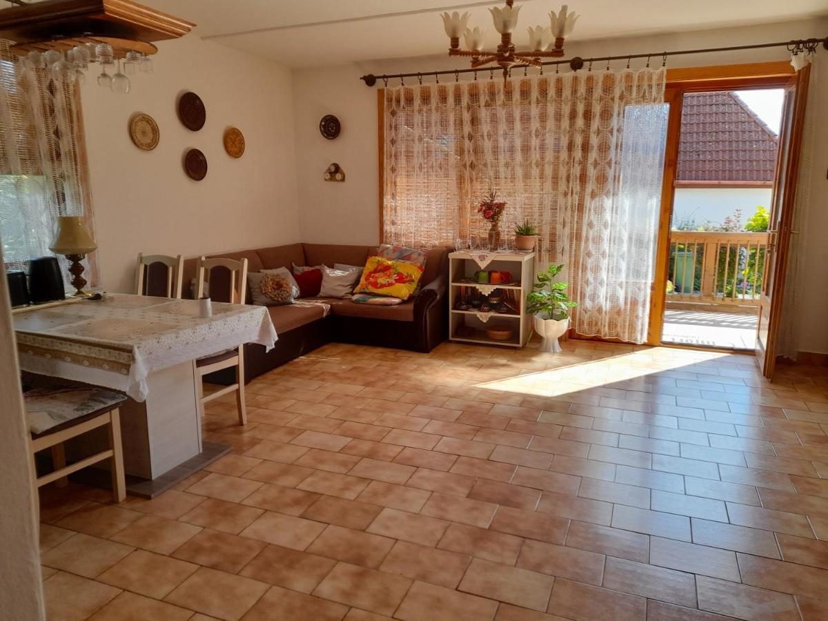 Апартаменты Harmonia Vendeghaz 100 Meterre Az Igali Gyogyfuerdotol Экстерьер фото