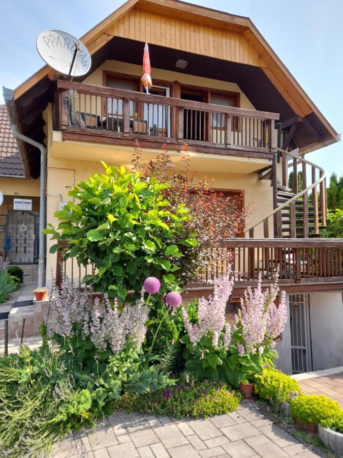 Апартаменты Harmonia Vendeghaz 100 Meterre Az Igali Gyogyfuerdotol Экстерьер фото