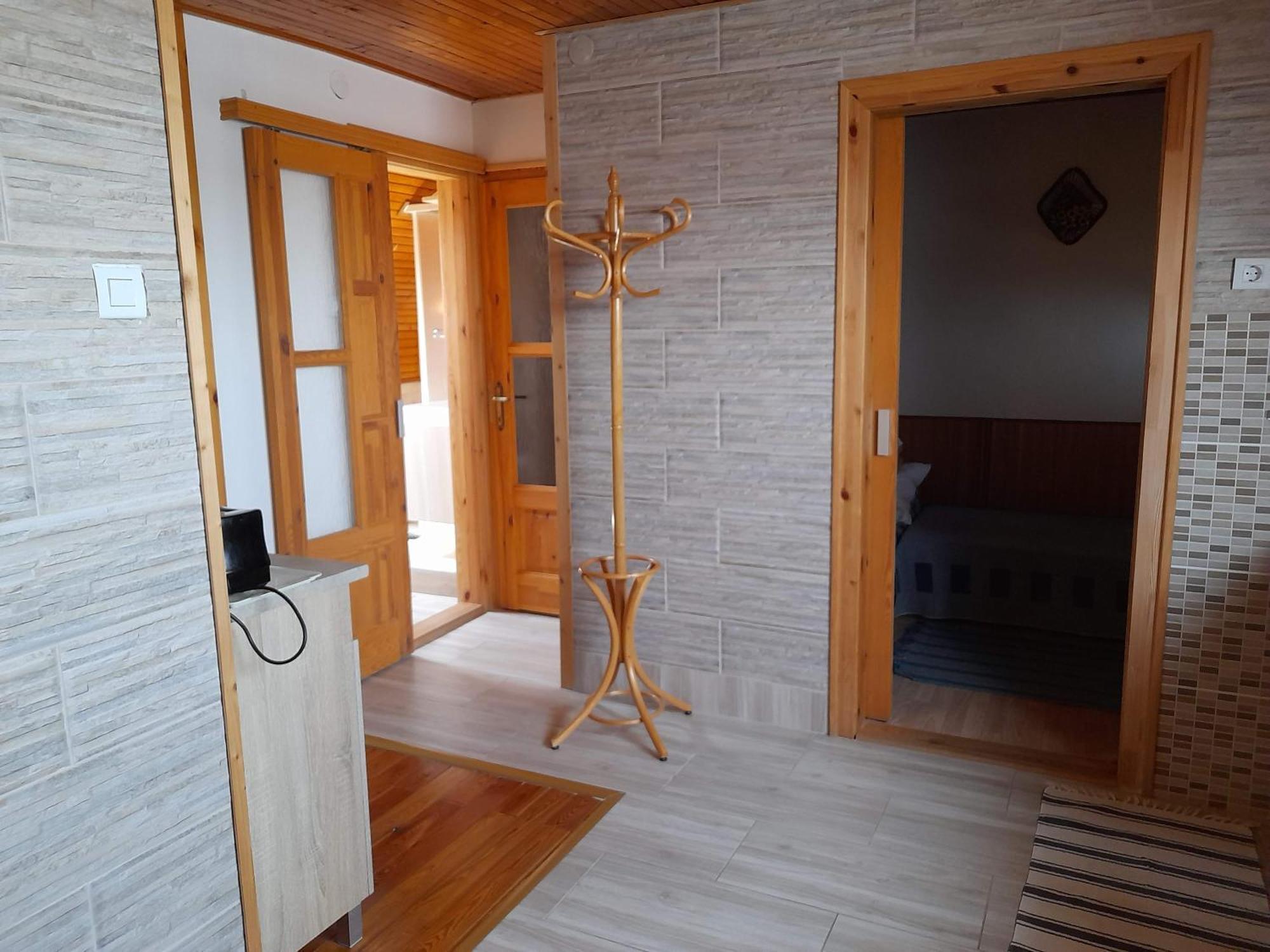 Апартаменты Harmonia Vendeghaz 100 Meterre Az Igali Gyogyfuerdotol Экстерьер фото