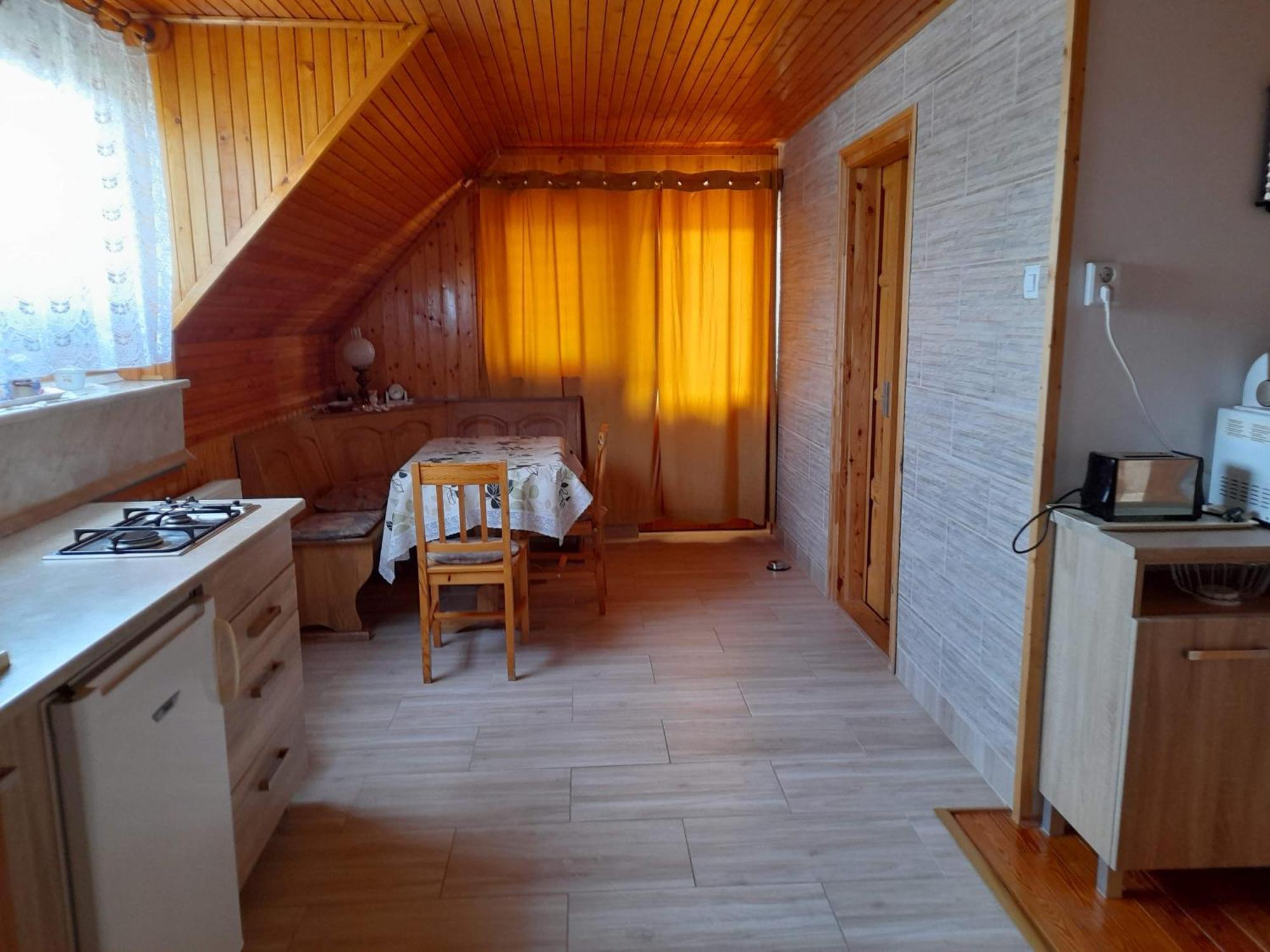 Апартаменты Harmonia Vendeghaz 100 Meterre Az Igali Gyogyfuerdotol Экстерьер фото