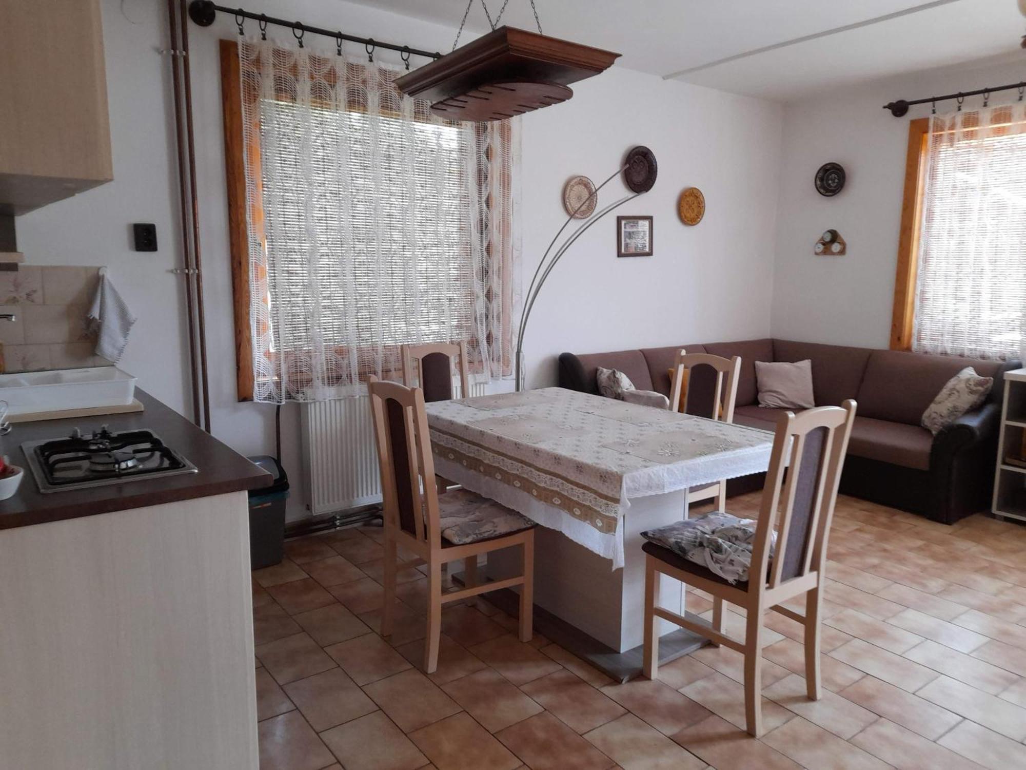 Апартаменты Harmonia Vendeghaz 100 Meterre Az Igali Gyogyfuerdotol Экстерьер фото